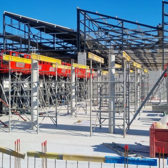 https://www.oliveira-sa.com/wp-content/uploads/2016/03/construction-batiment-siege-lapize-de-sallee-davezieux-0207_143623-540x540.jpg