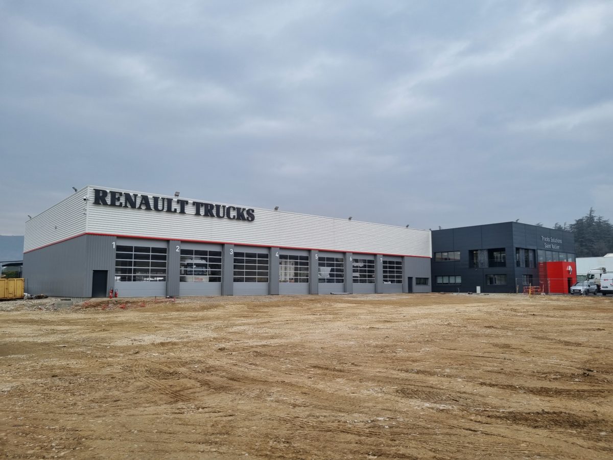 construction-renault-trucks-st-vallier-1-1200x900.jpg