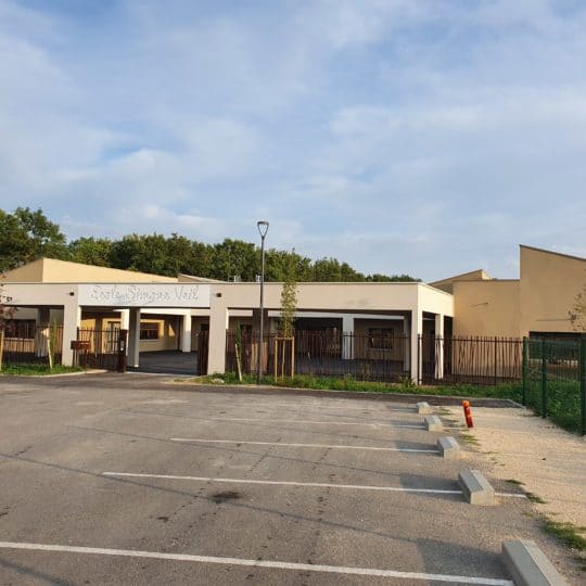 https://www.oliveira-sa.com/wp-content/uploads/2016/03/ecole-primaire-chatuzange-26-4-540x540.jpg