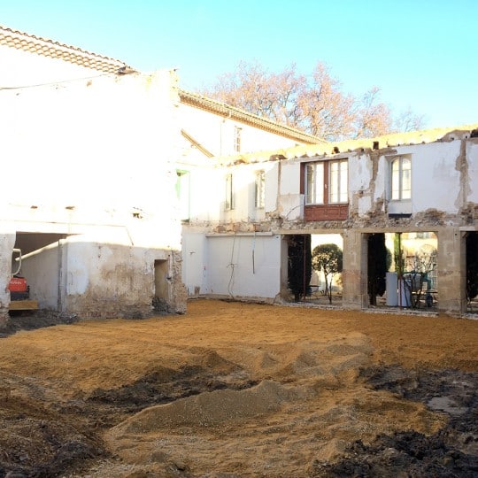https://www.oliveira-sa.com/wp-content/uploads/2016/03/renovation-chateau-massillan-uchaux-oliveira-sa-14-540x540.jpg