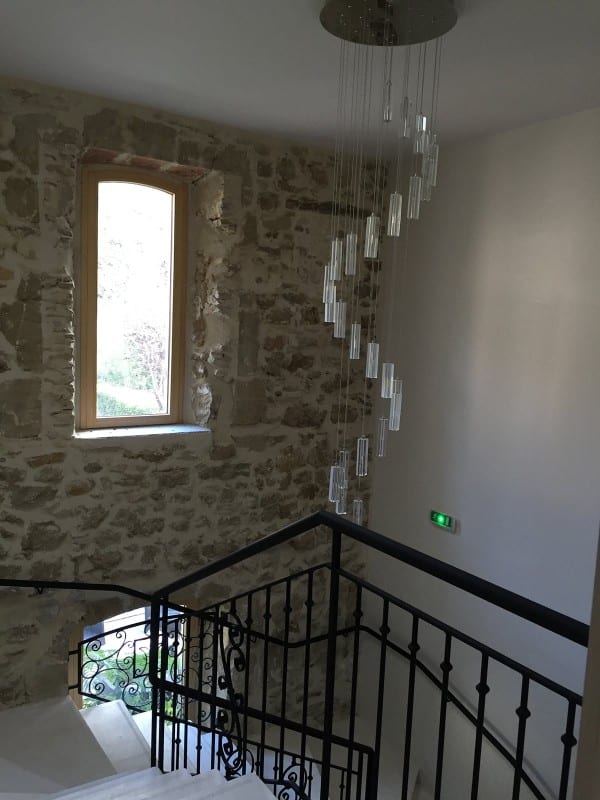 https://www.oliveira-sa.com/wp-content/uploads/2016/03/renovation-chateau-massillan-uchaux-oliveira-sa-2-e1457943587157.jpg