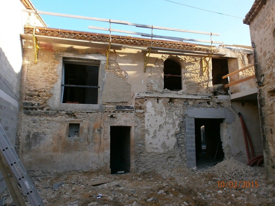 https://www.oliveira-sa.com/wp-content/uploads/2016/03/renovation-chateau-massillan-uchaux-oliveira-sa-24-e1457943120414.jpg
