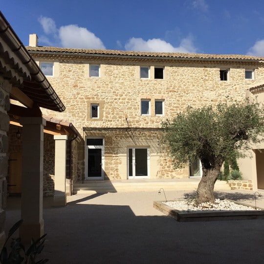 https://www.oliveira-sa.com/wp-content/uploads/2016/03/renovation-chateau-massillan-uchaux-oliveira-sa-6-540x540.jpg