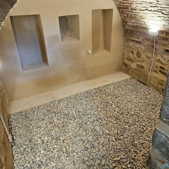 https://www.oliveira-sa.com/wp-content/uploads/2025/01/renovation-restaurant-la-cure-roiffieux-07100-20241114_141919-540x540.jpg
