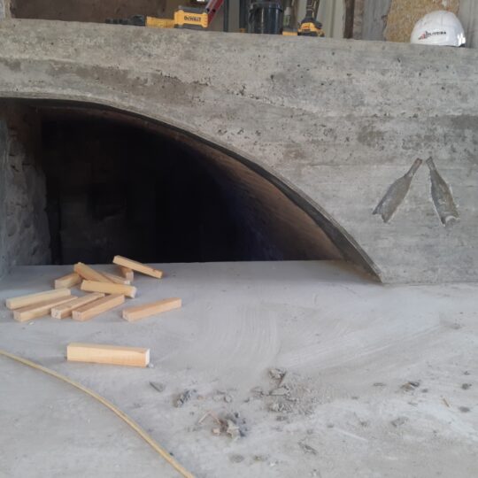 https://www.oliveira-sa.com/wp-content/uploads/2025/01/renovation-restaurant-la-cure-roiffieux-07100-Resized_20231025_093943-540x540.jpeg